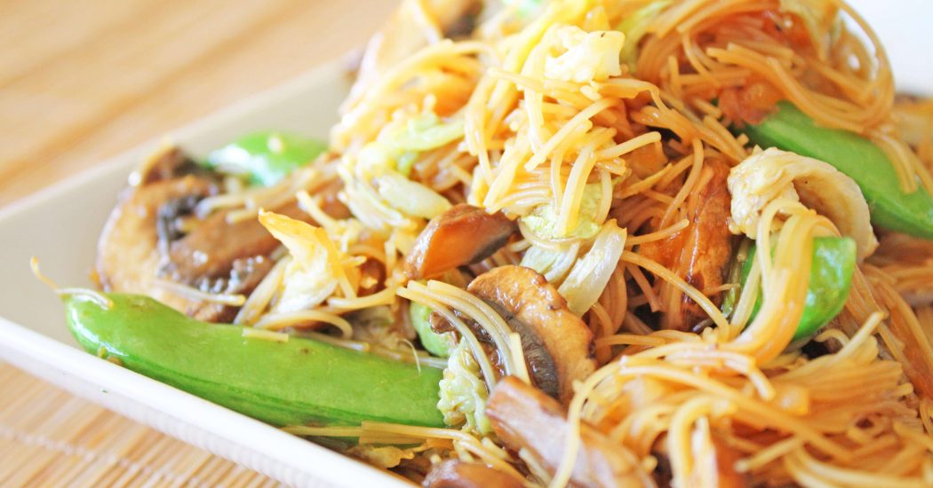 Chow Mei Fun (Stir Fried Noodles)