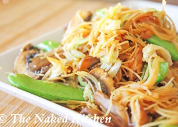 Chow Mei Fun (Stir Fried Noodles)